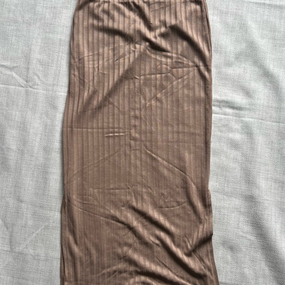 Elegant Brownish Pink Ribbed Maxi Skirt